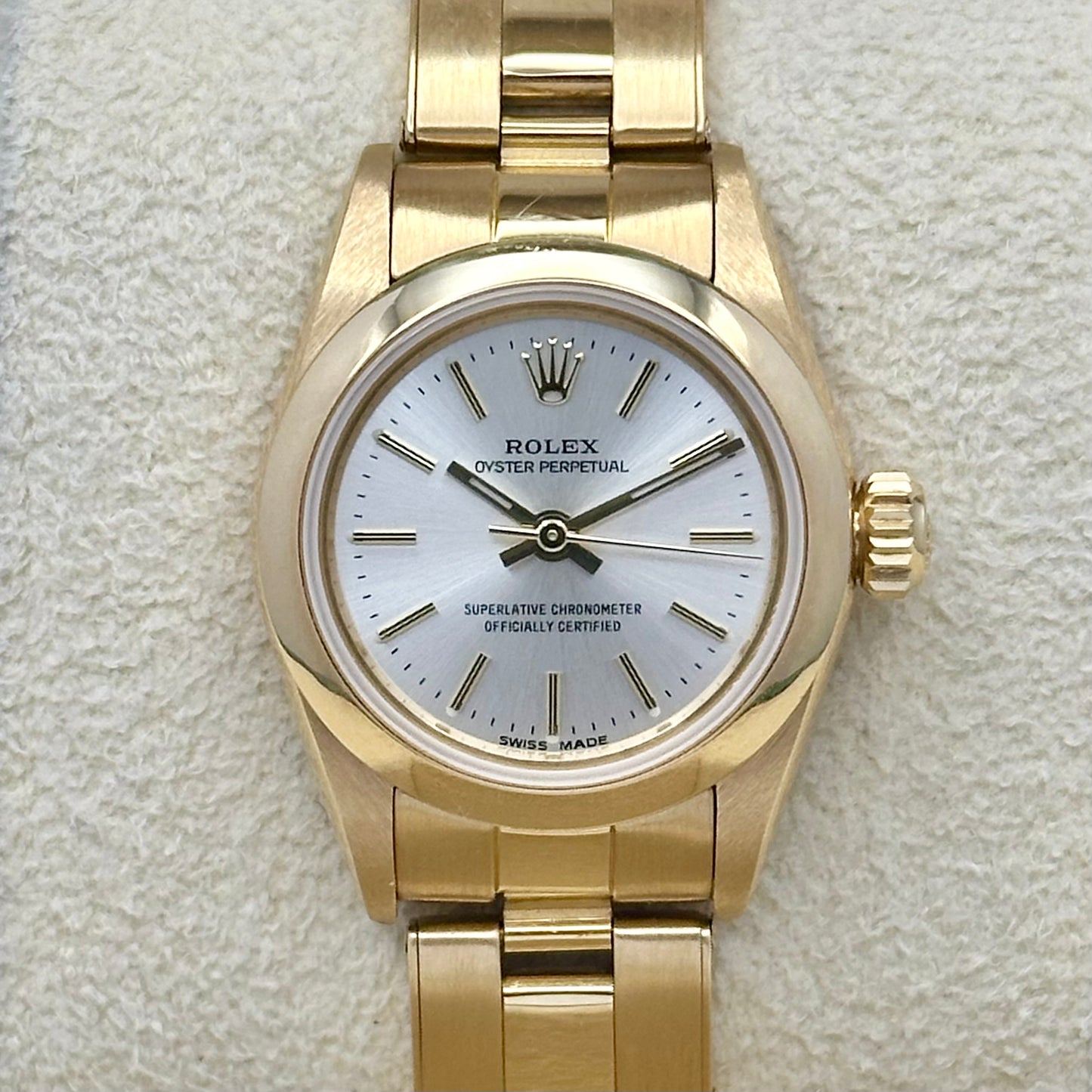 Oyster Perpetual Sunburst Silver 18K Yellow Gold Ref 67188 2023 RSC