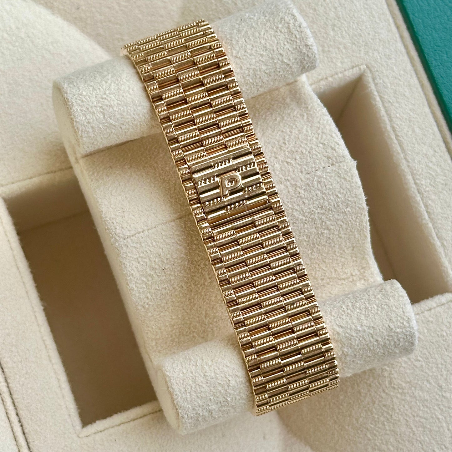 Dancer 18K Rose Gold Diamond Bezel Ref P10491