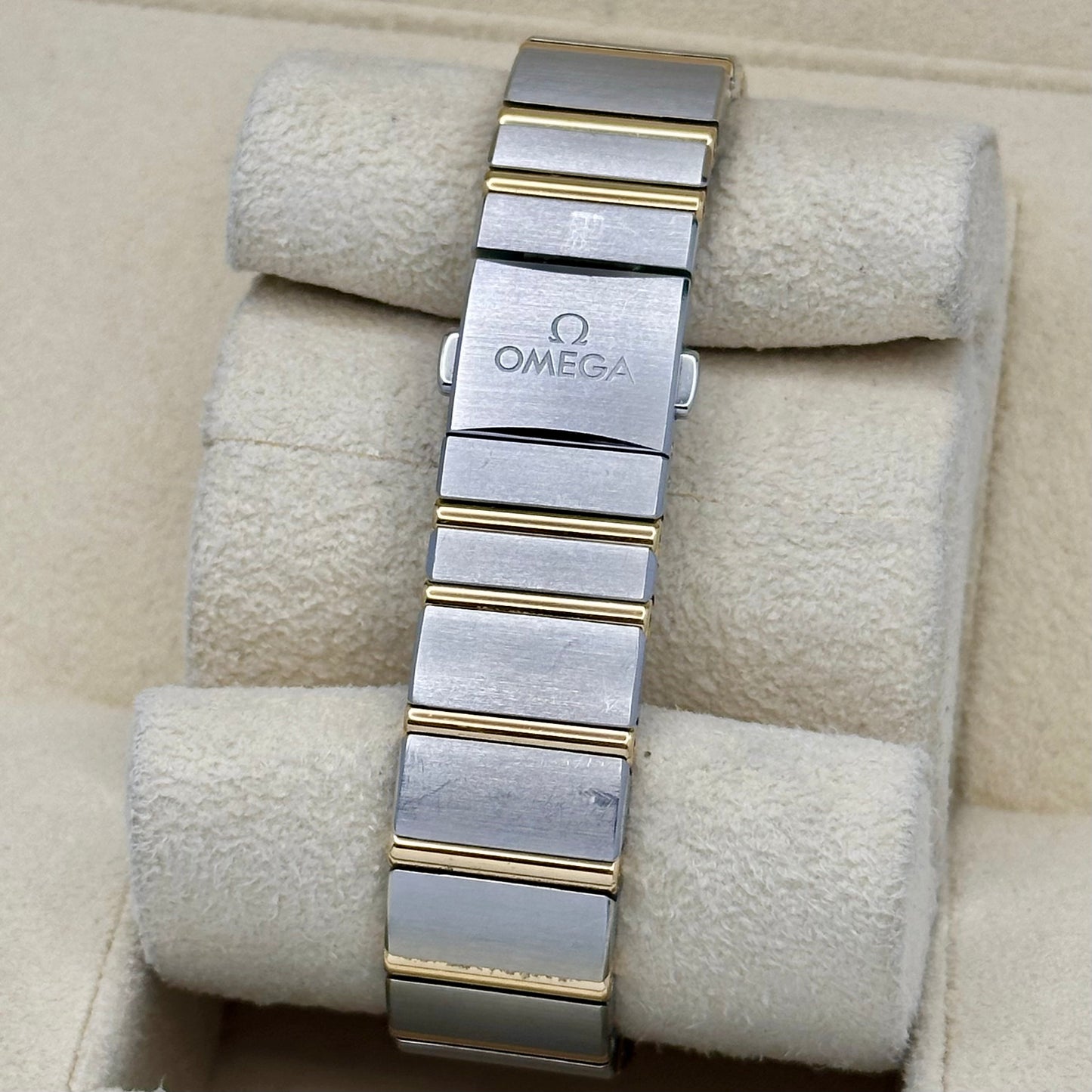 Constellation Ladies Champagne Diamond Dial 18K Yellow Gold Ref 131.20.28.60.58.001 2023