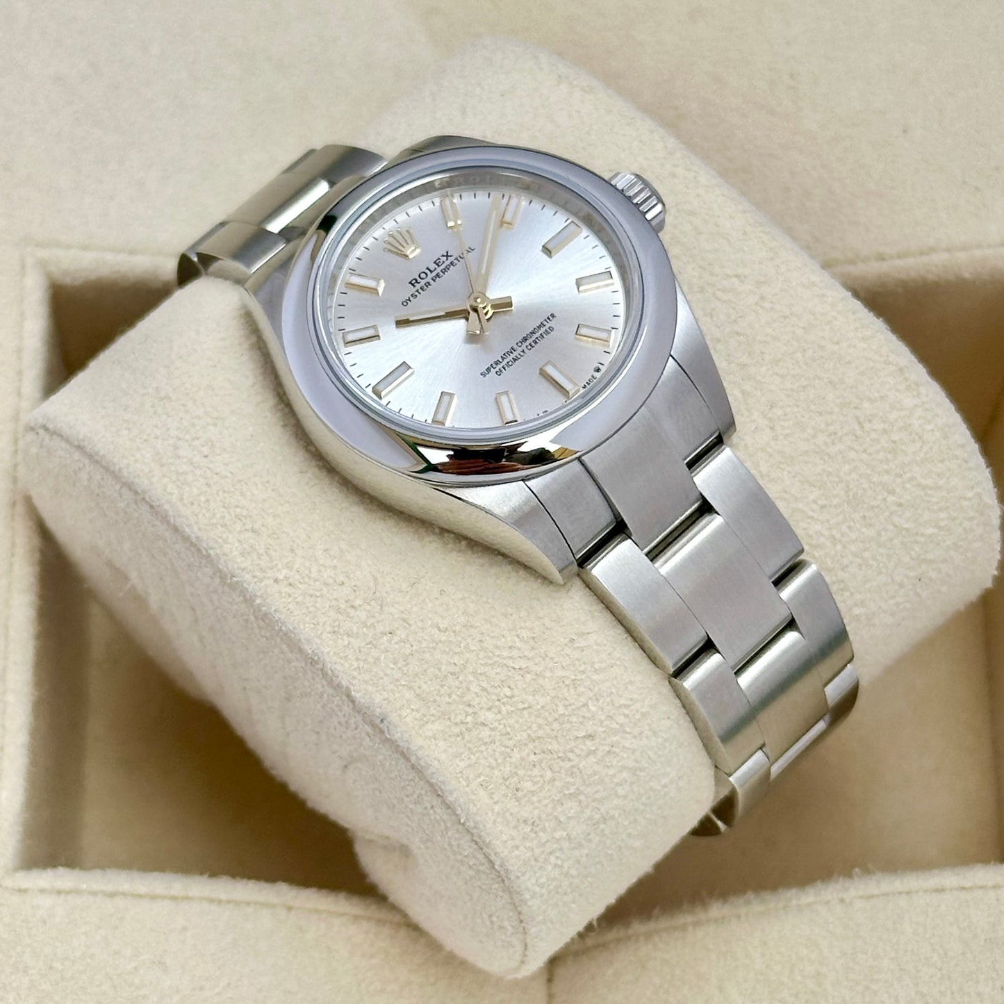 Oyster Perpetual Silver Dial 28 Ref 276200 2024