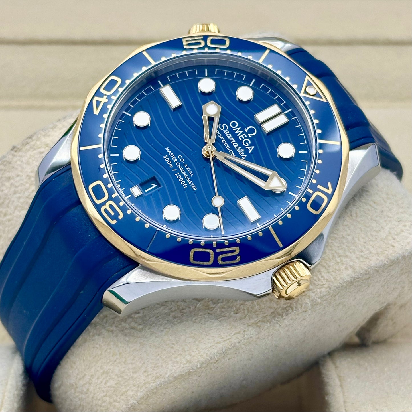 Seamaster 300 Blue 18K Yellow Gold Ref 210.22.42.20.03.001 2023