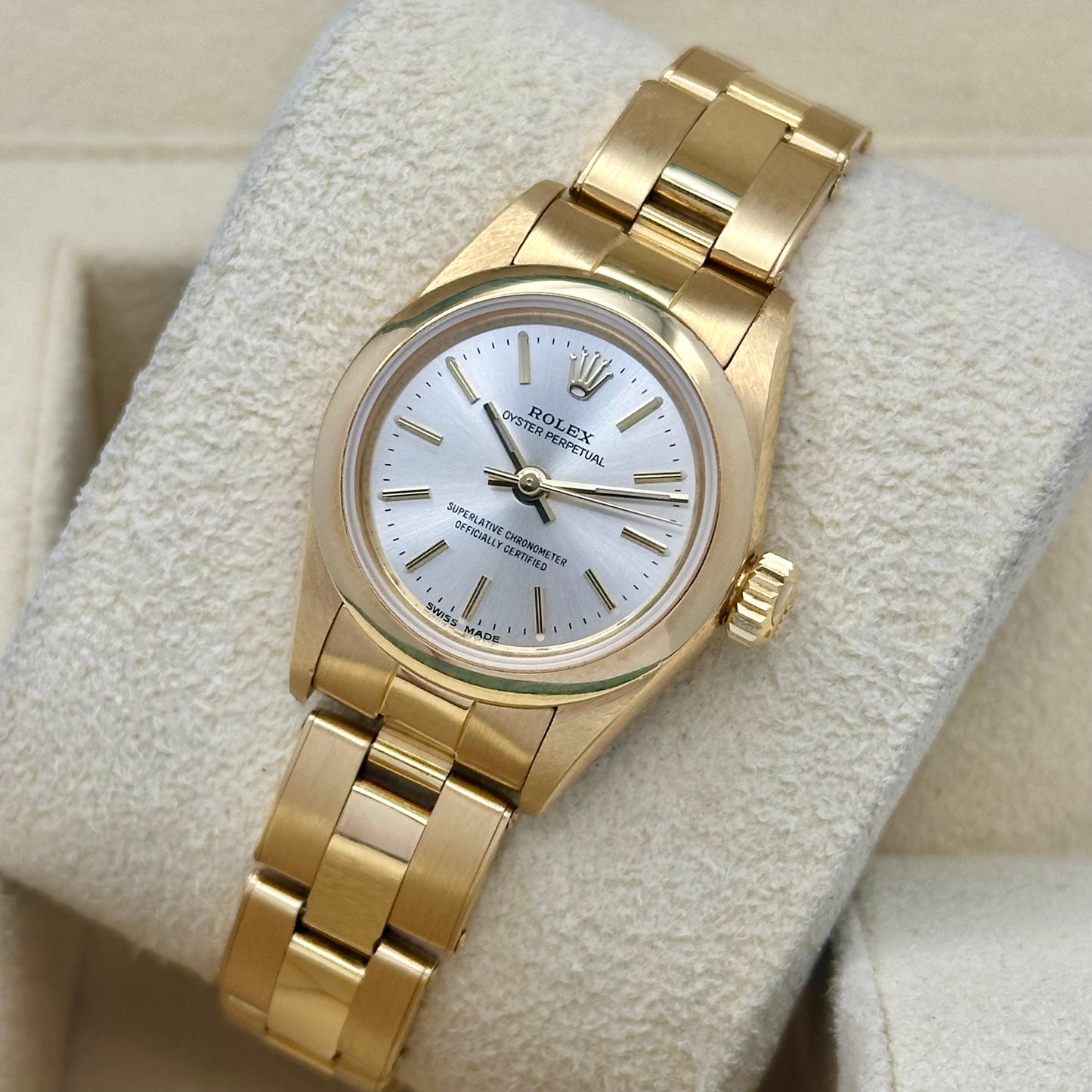 Oyster Perpetual Sunburst Silver 18K Yellow Gold Ref 67188 2023 RSC