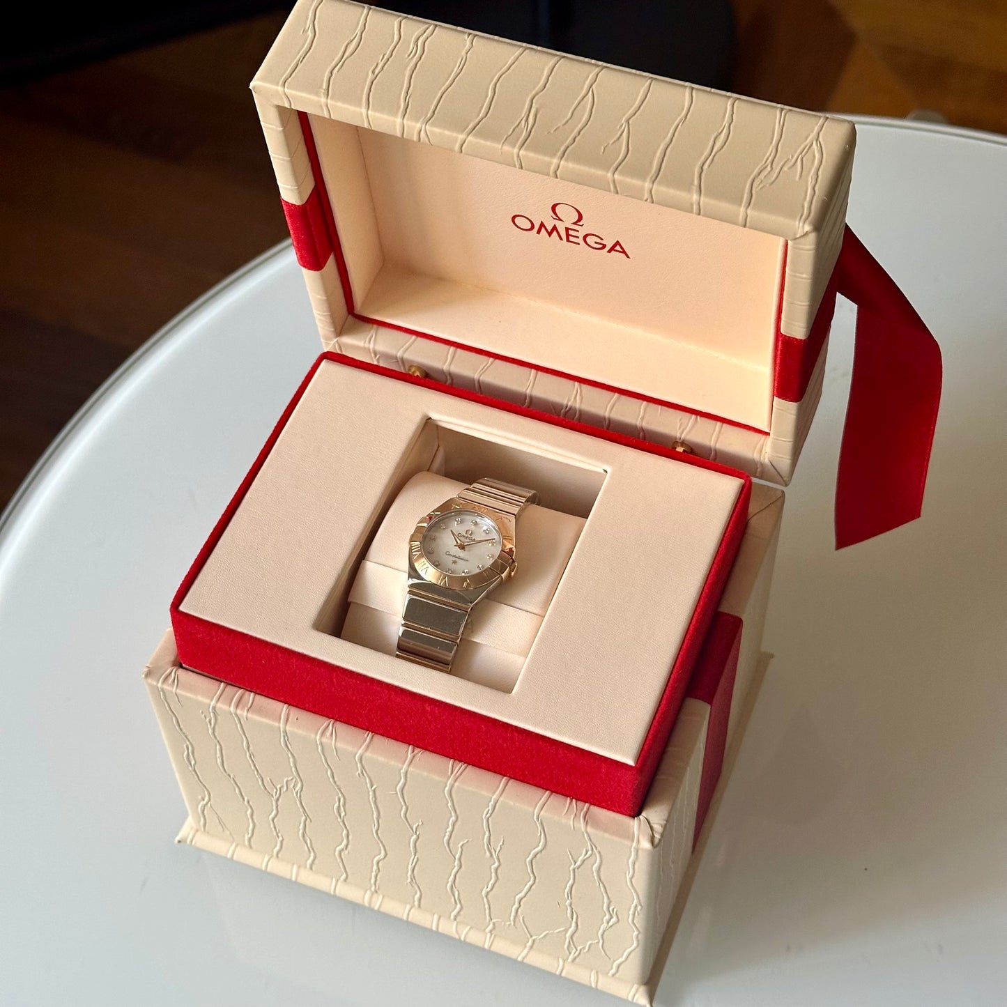 Constellation Ladies Mother Of Pearl Diamond Dial Ref 131.20.25.60.55.001