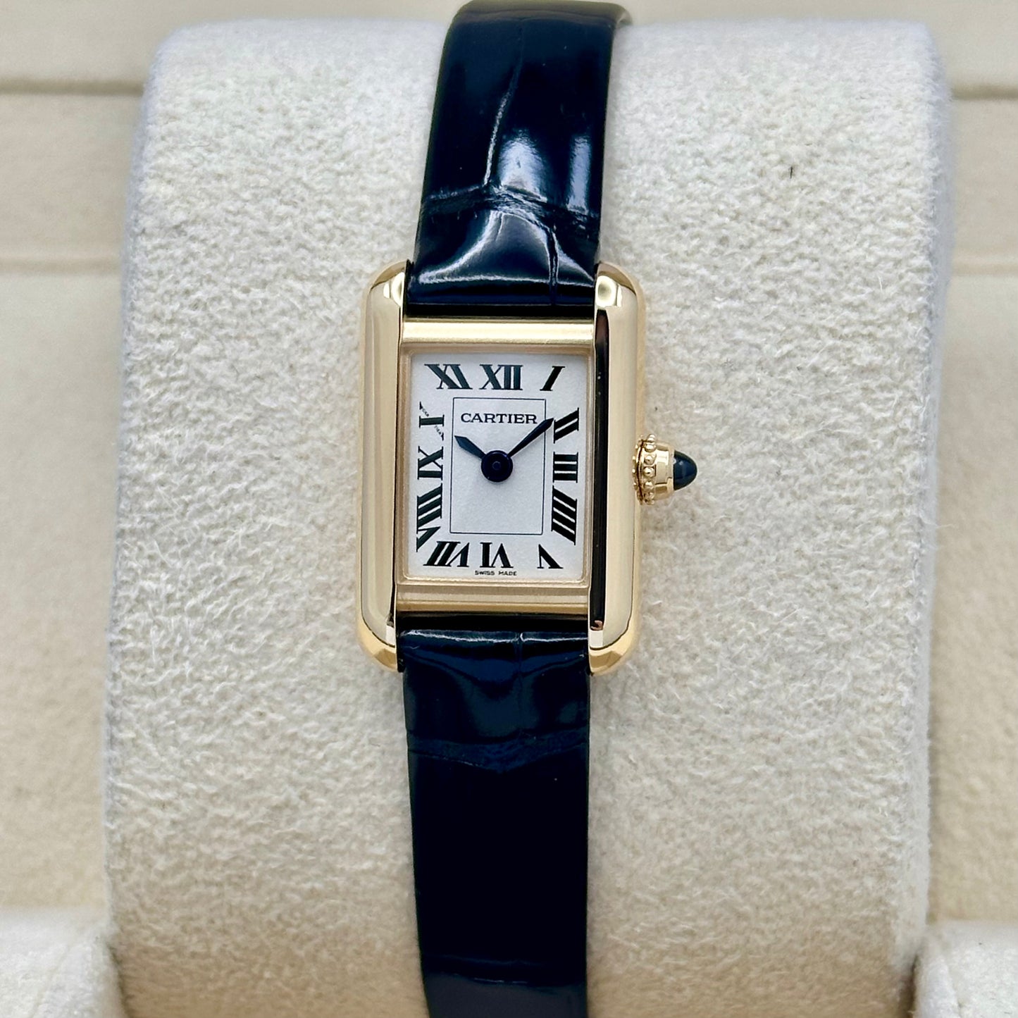 Tank Louis Mini 18K Yellow Gold White Romans Ref WGTA0352 2025