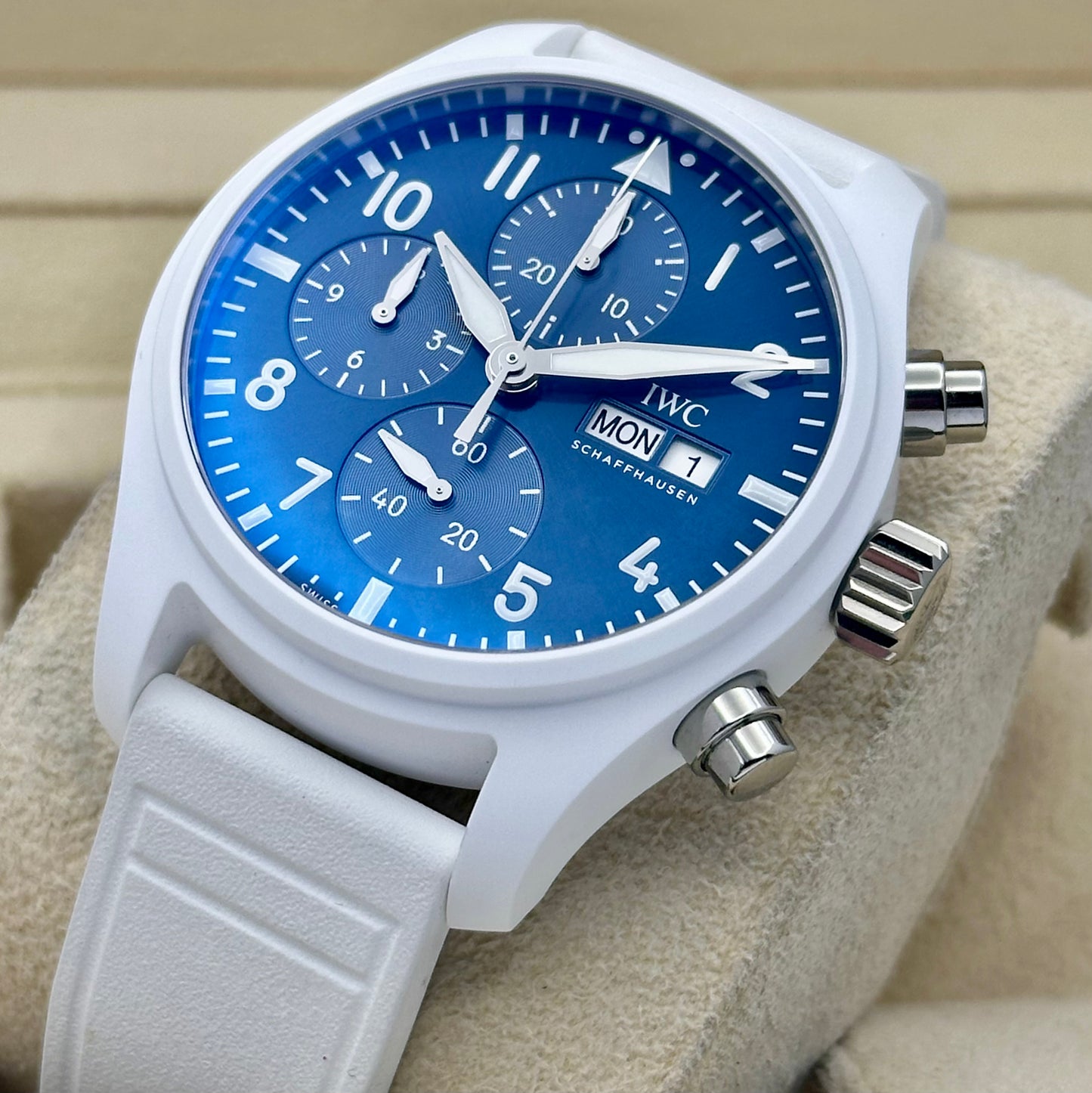 Pilot Chronograph Le Petit White Ceramic Blue Ref IW389410 2026