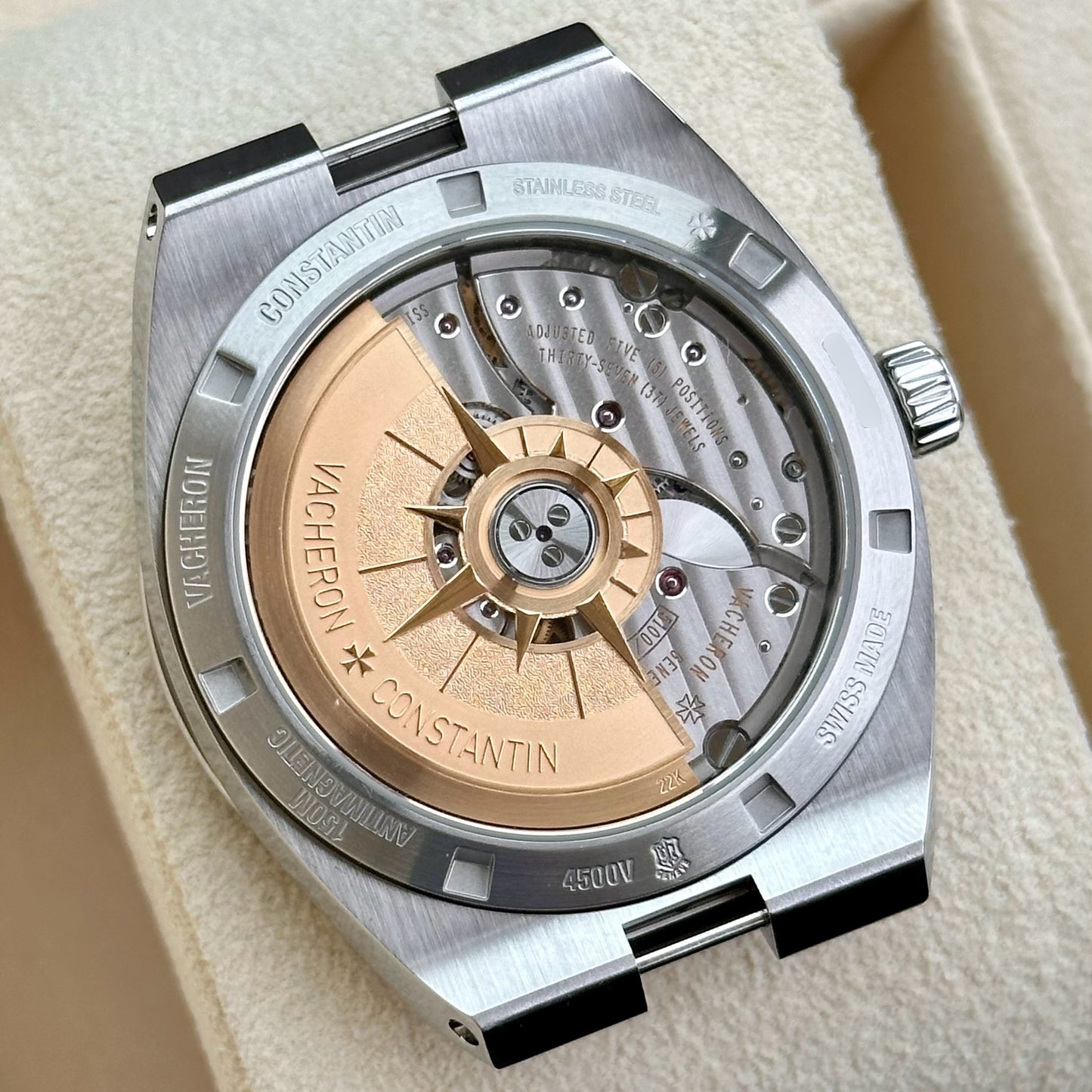 Overseas Silver Dial Ref 4500V 2022