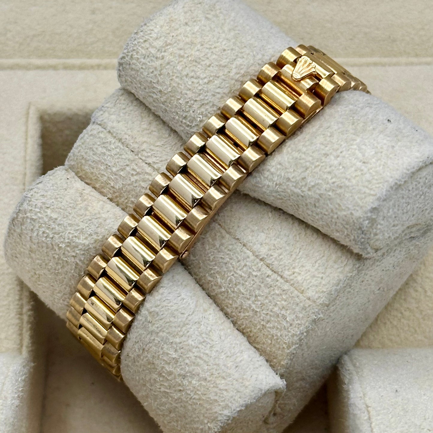 Lady-Datejust 26 Sunburst Blue Diamond 18K Yellow Gold President Ref 69178