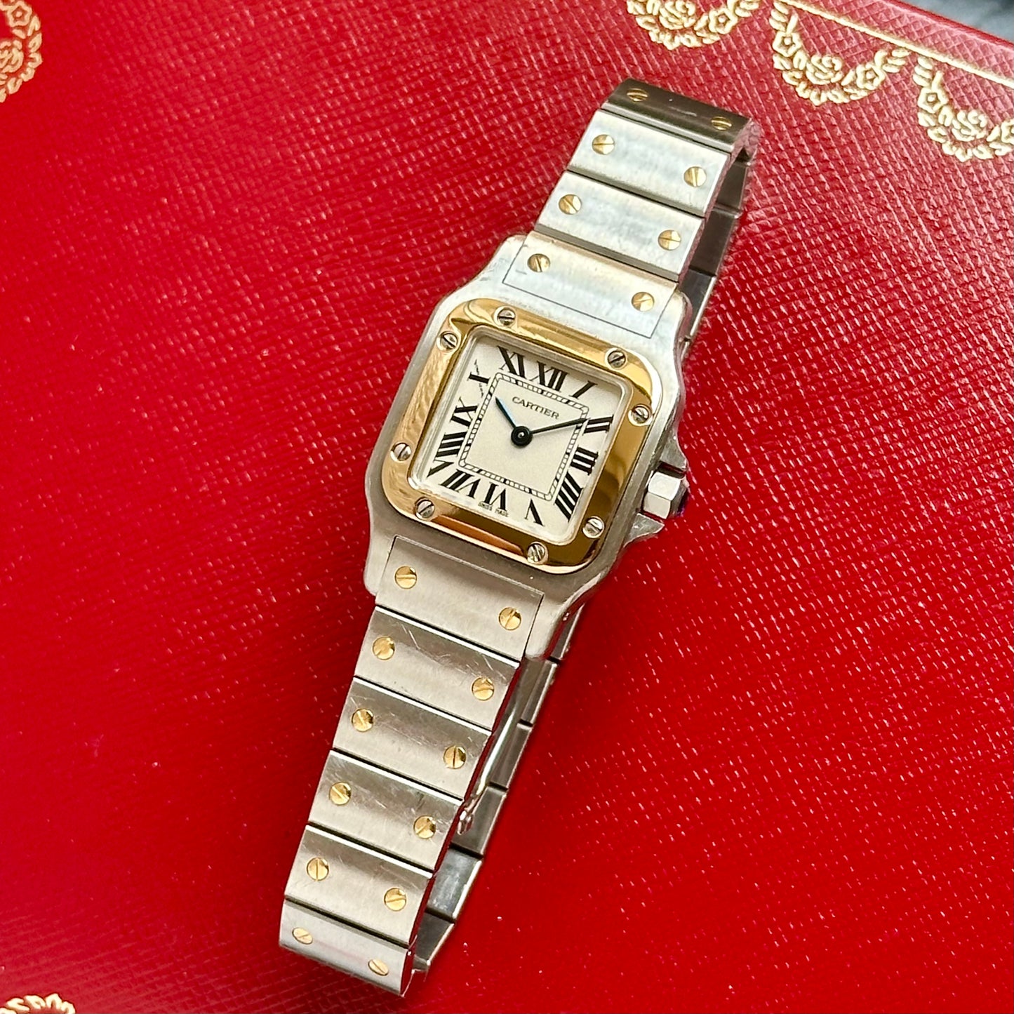 Santos Galbée White Romans 18K Yellow Gold Ref W20012C4 2008