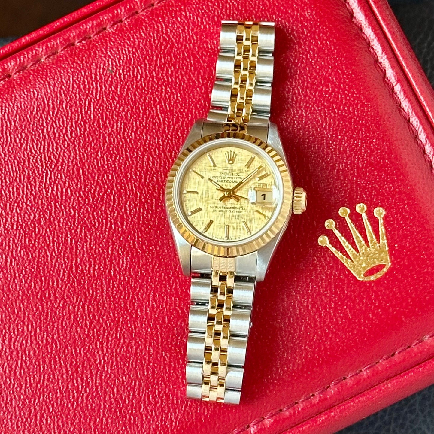 Lady-Datejust 26 18K Yellow Gold Champagne Linen Ref 69173