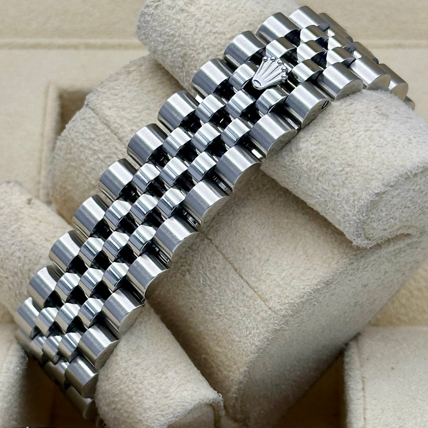 Datejust 36 Sunburst Silver Ref 116234 2016
