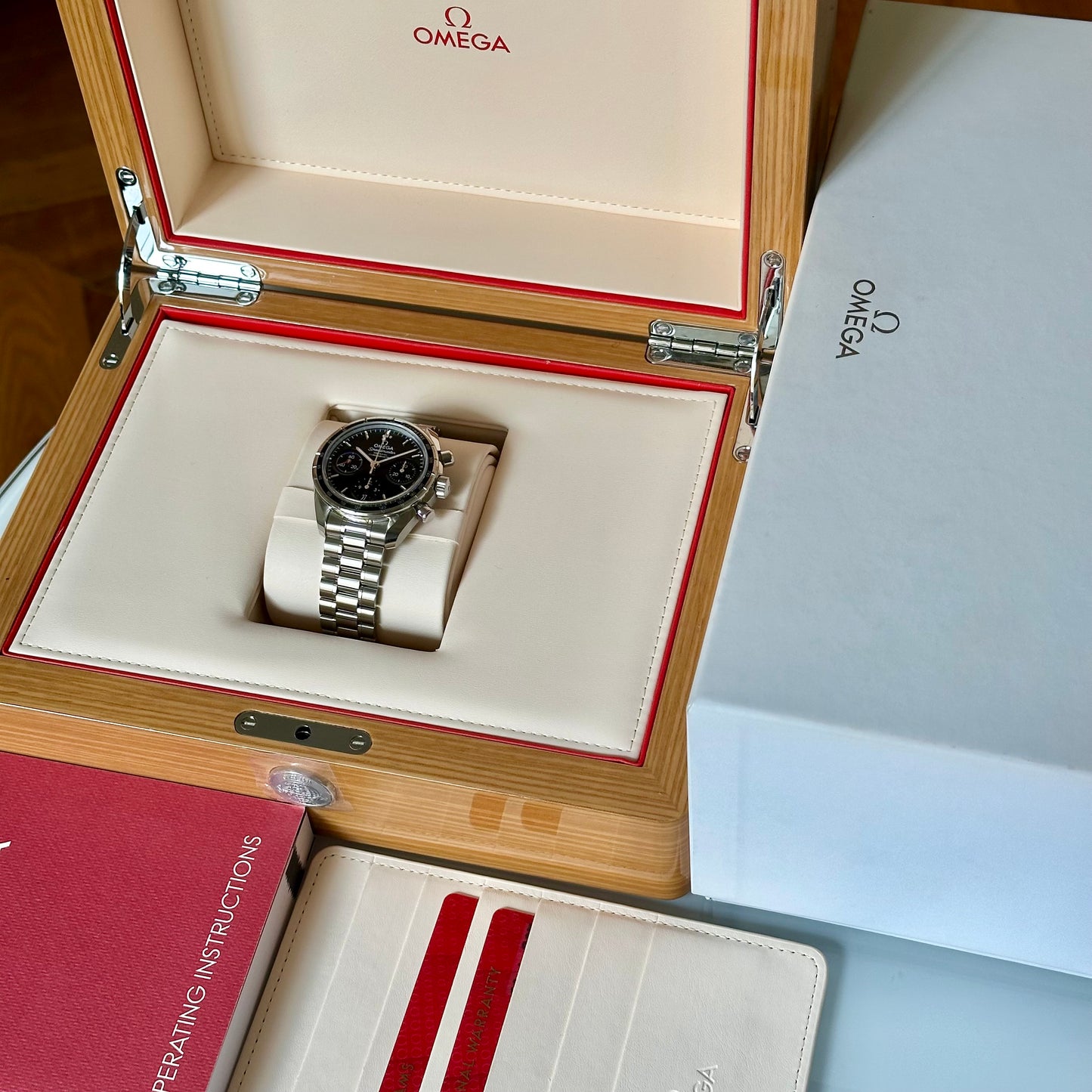 Speedmaster 38 Black Ref 324.30.38.50.01.001 2023