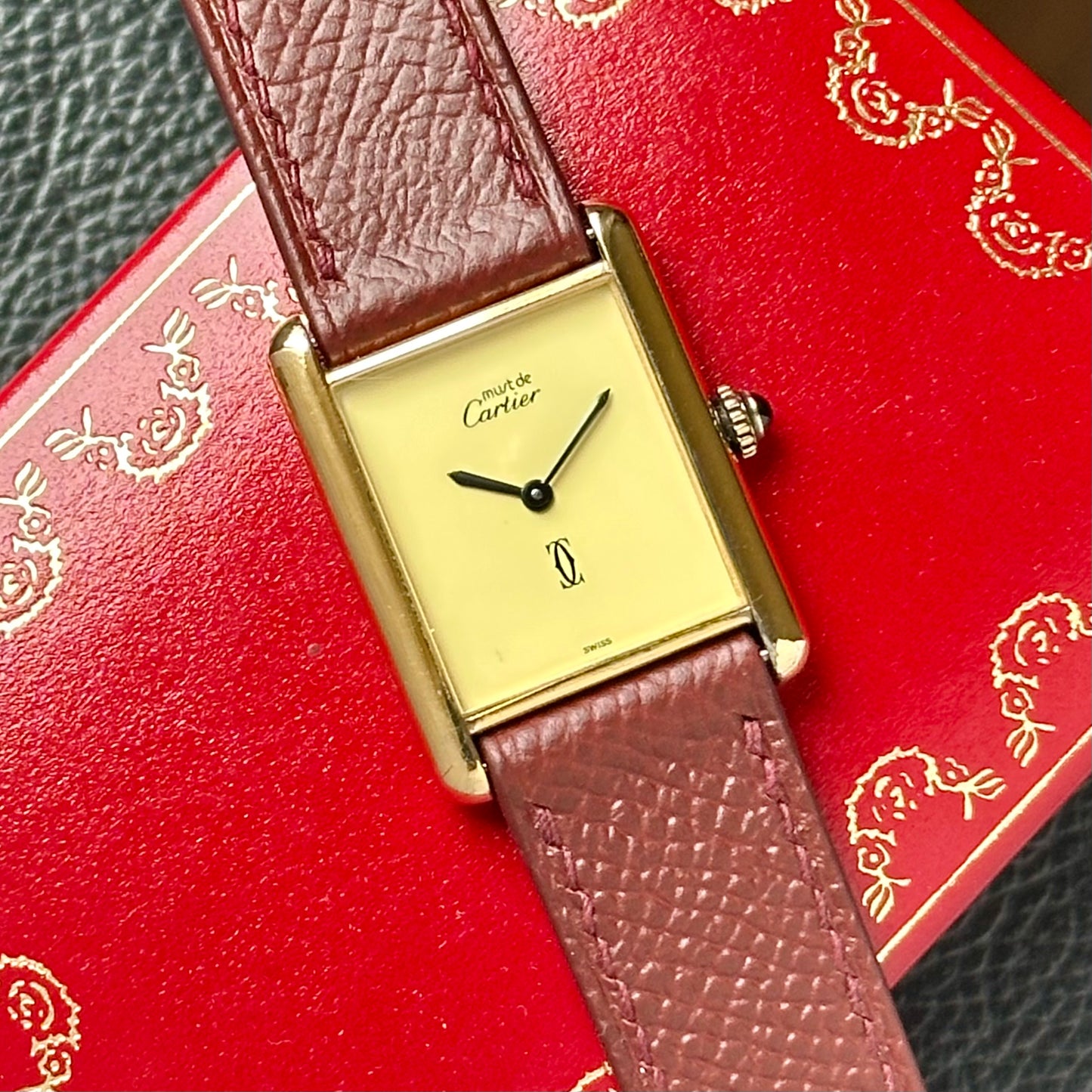 Tank Must Large Lemon Dial Manual Winding