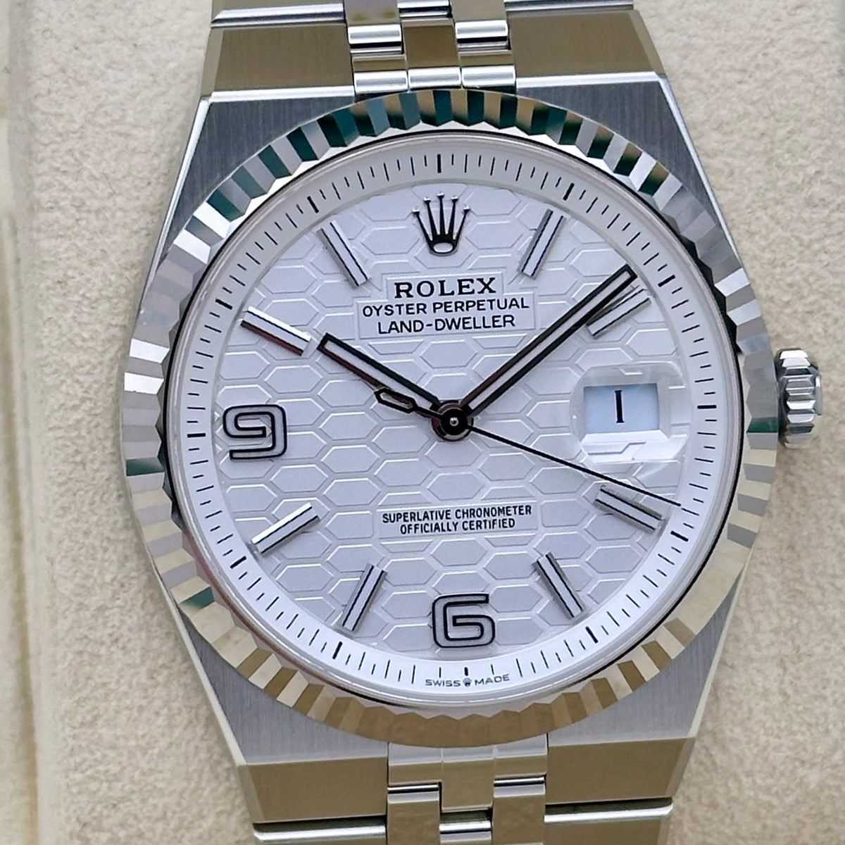 Land-Dweller 40 18K White Gold Ref 127334 2026