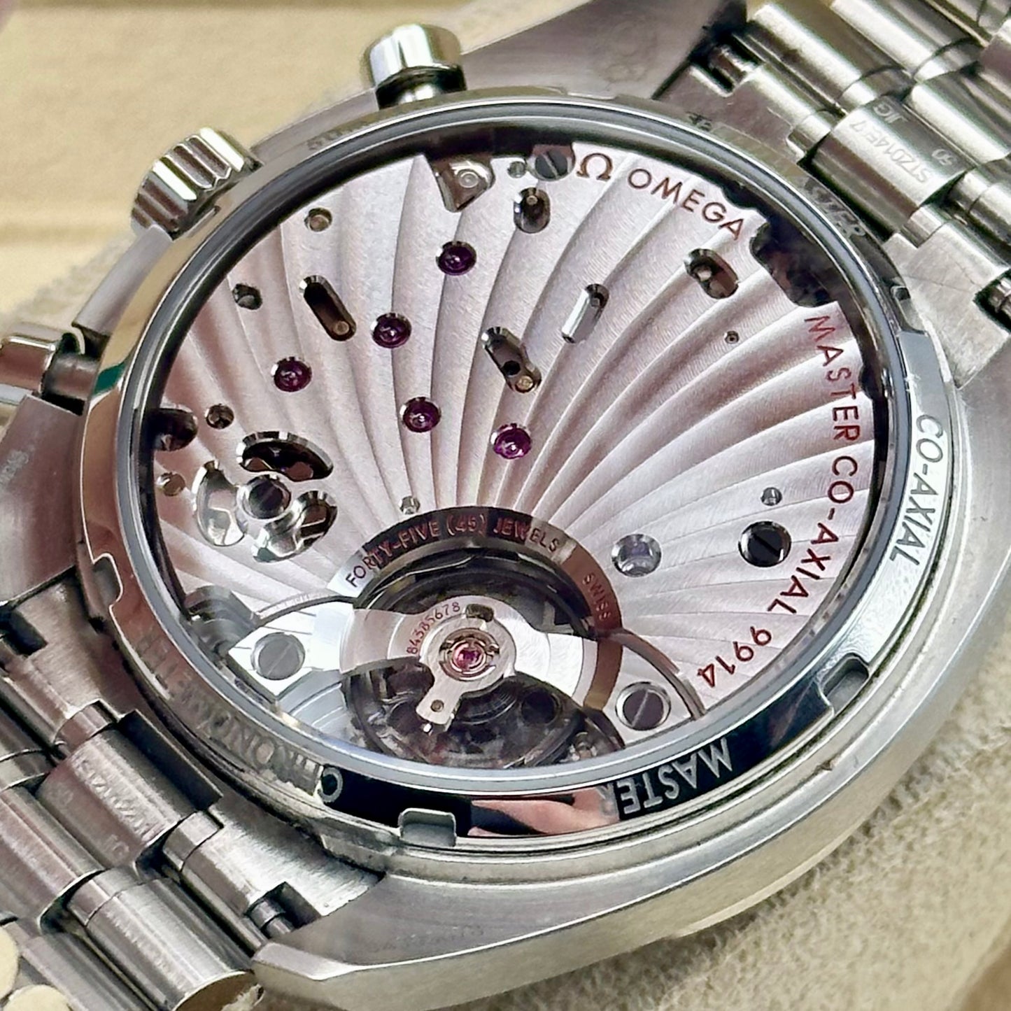 Speedmaster Moonphase Meteorite Ref 
304.30.43.52.06.001 2025