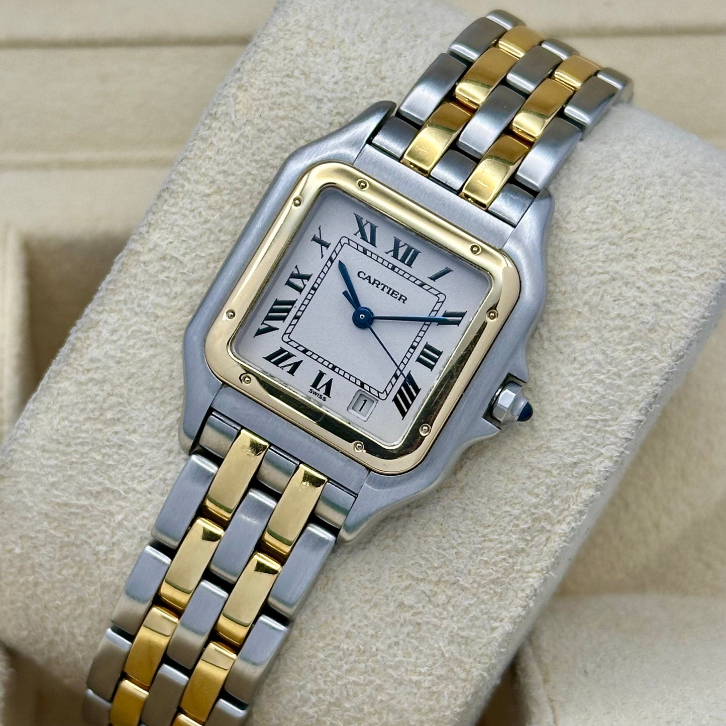 Panthére Medium Two Row 18K Yellow Gold White Romans Ref 1100