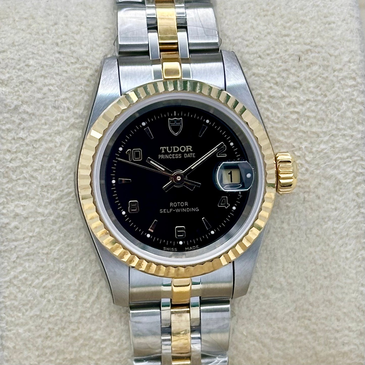 Princess Date 18K Yellow Gold Black Arabic Ref 92413 2025