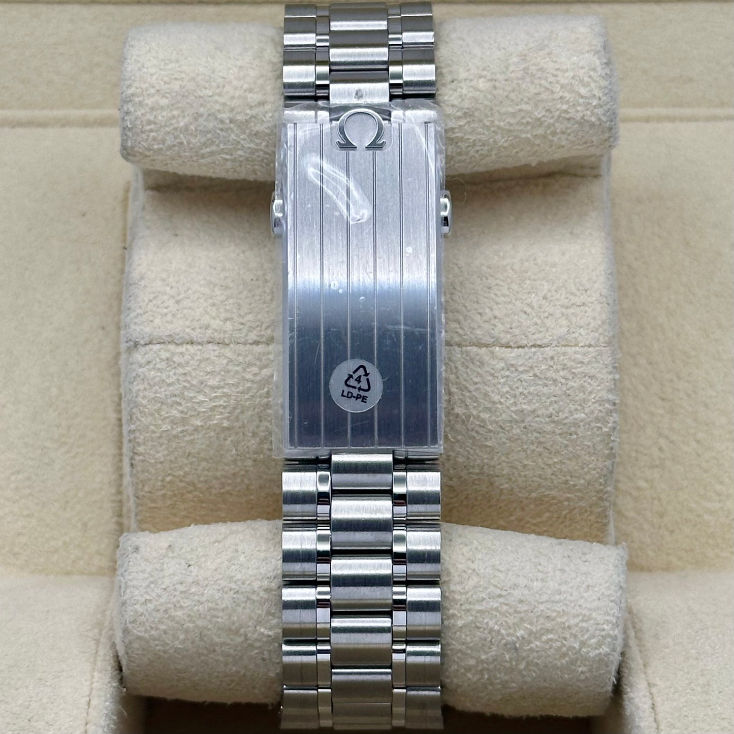 Speedmaster Professional Tokyo 2020 Olympics Rising Sun Ref 522.30.42.30.06.001 2021