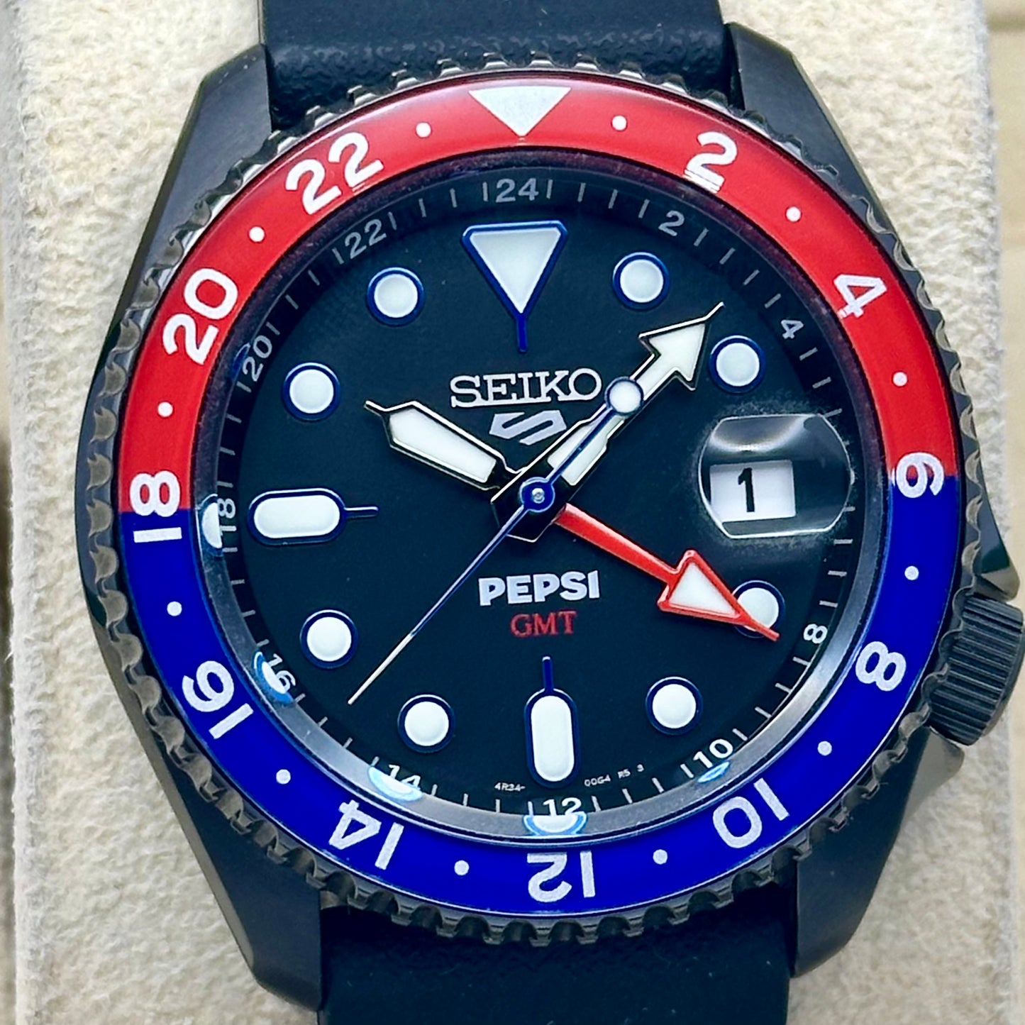 5 Sports Pepsi GMT Limited Edition Ref SSK047 4R34-00P0 2025