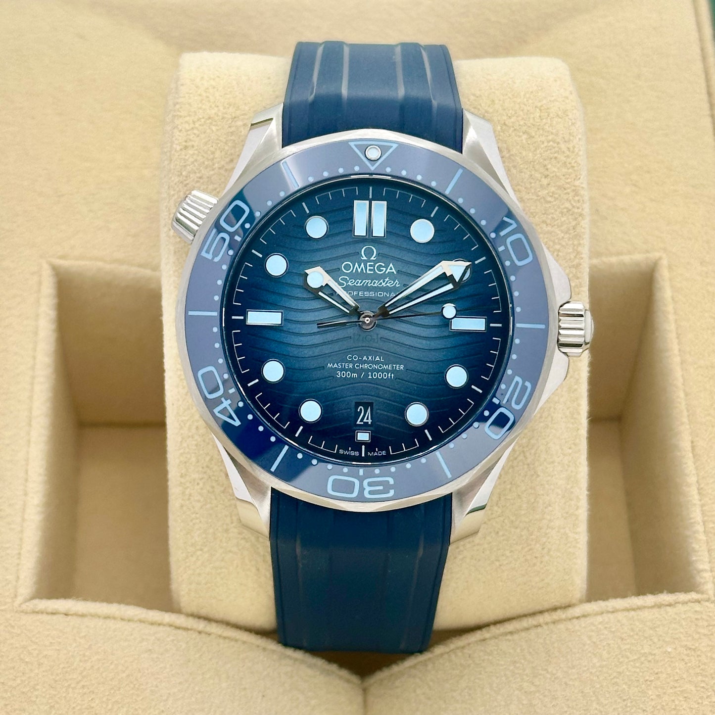 Seamaster 300 Summer Blue Ref 
210.32.42.20.03.002 2022