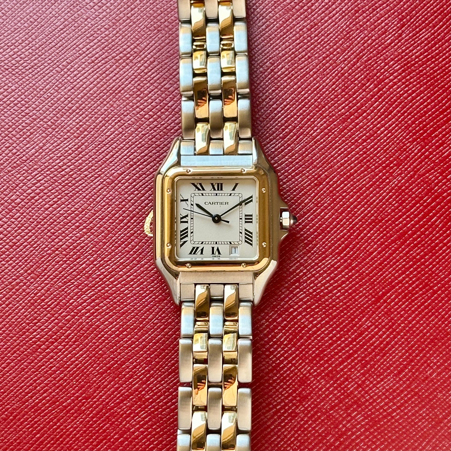 Panthére Medium Two Row 18K Yellow Gold White Romans Ref 1100
