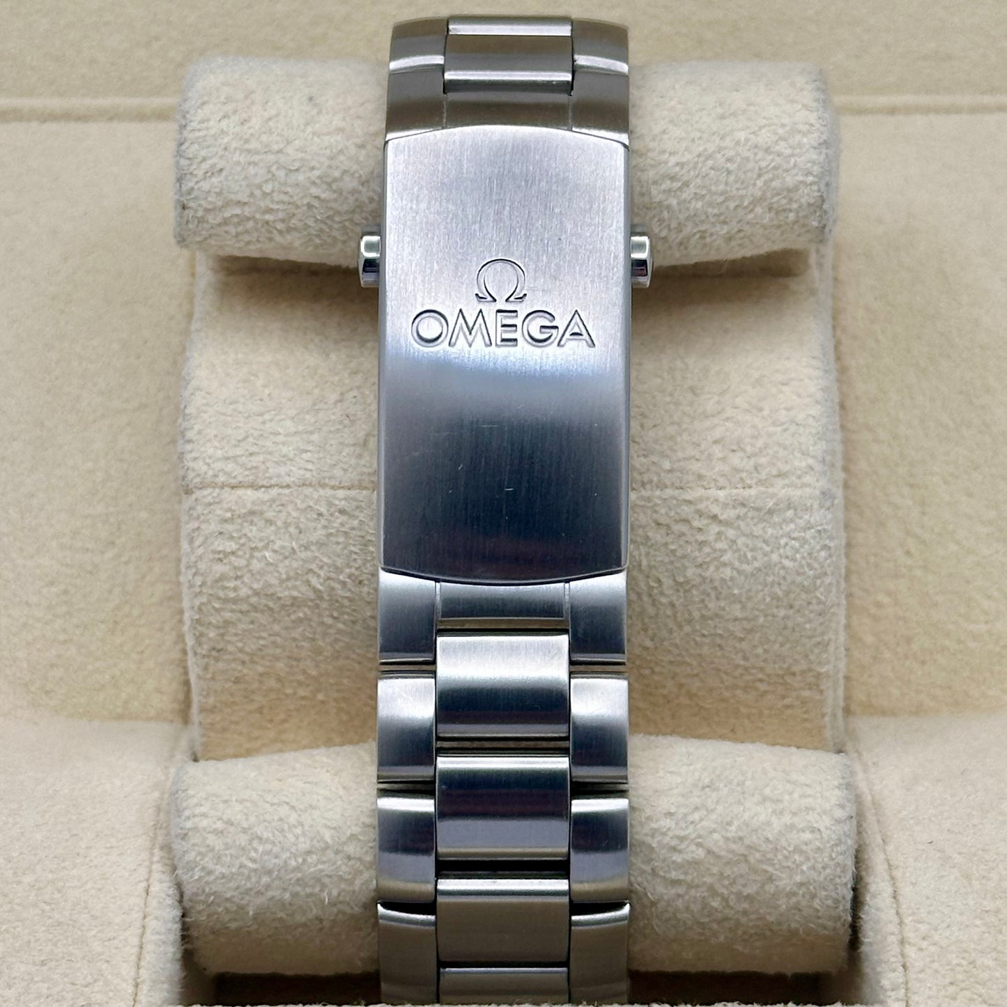 Seamaster Planet Ocean 600M Ref 232.30.42.21.01.001 2011