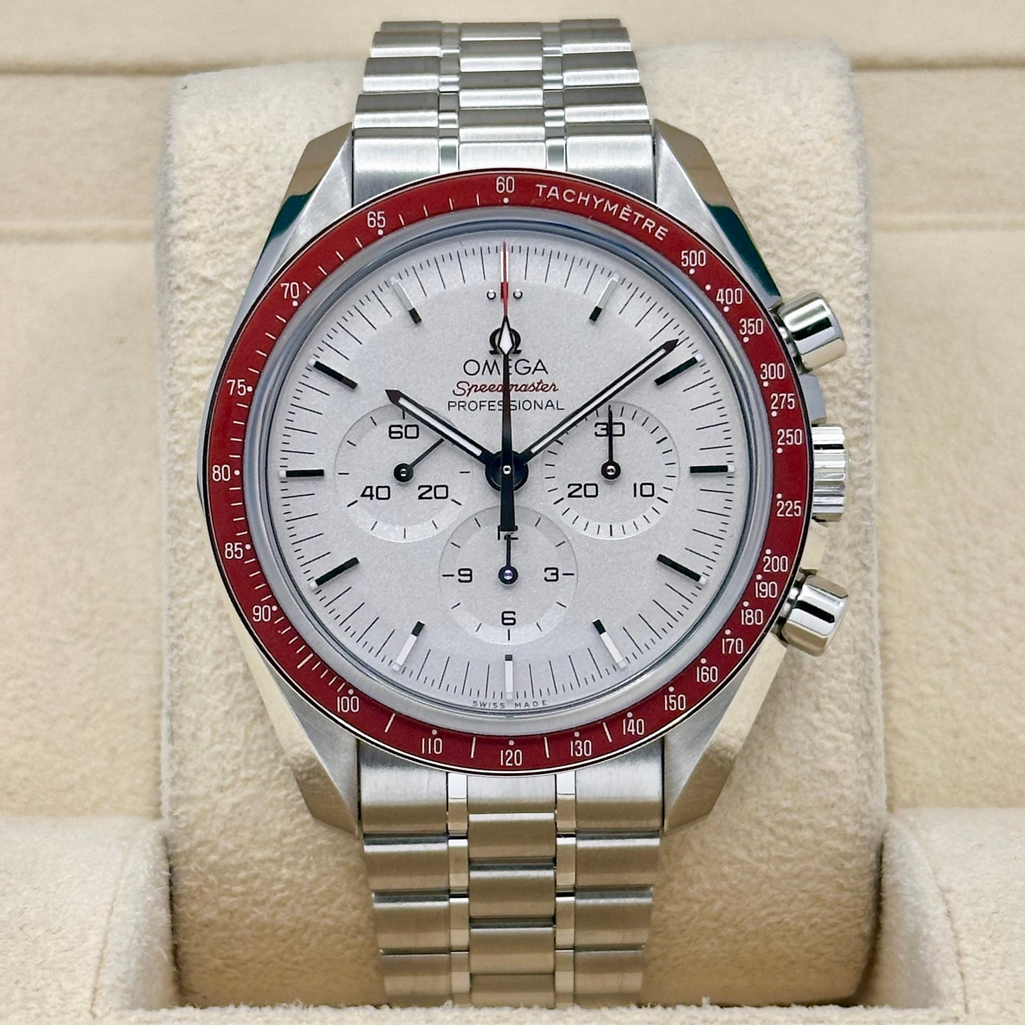 Speedmaster Professional Tokyo 2020 Olympics Rising Sun Ref 522.30.42.30.06.001 2021