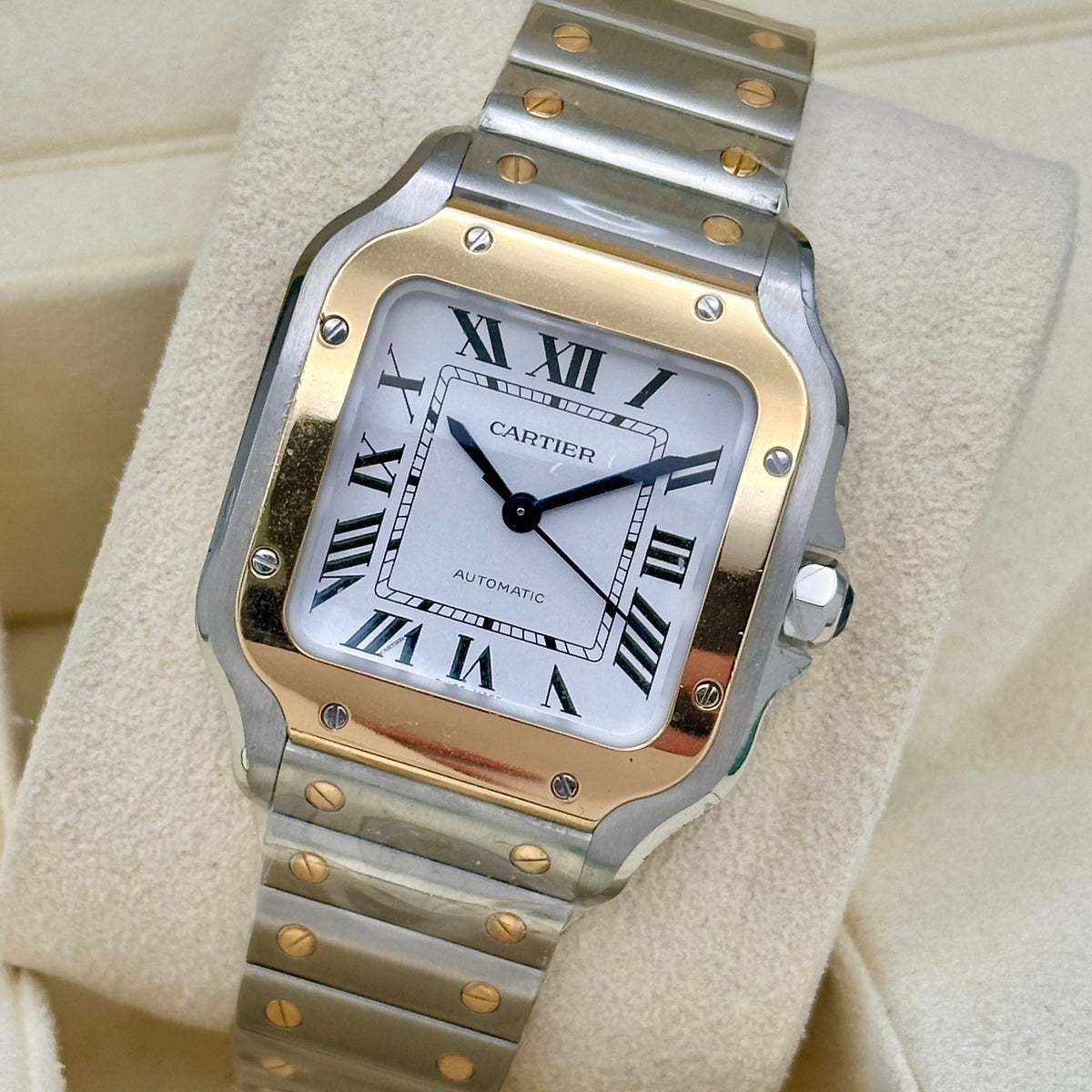 Santos Medium White Romans 18K Yellow Gold Ref WSSA0016 2026