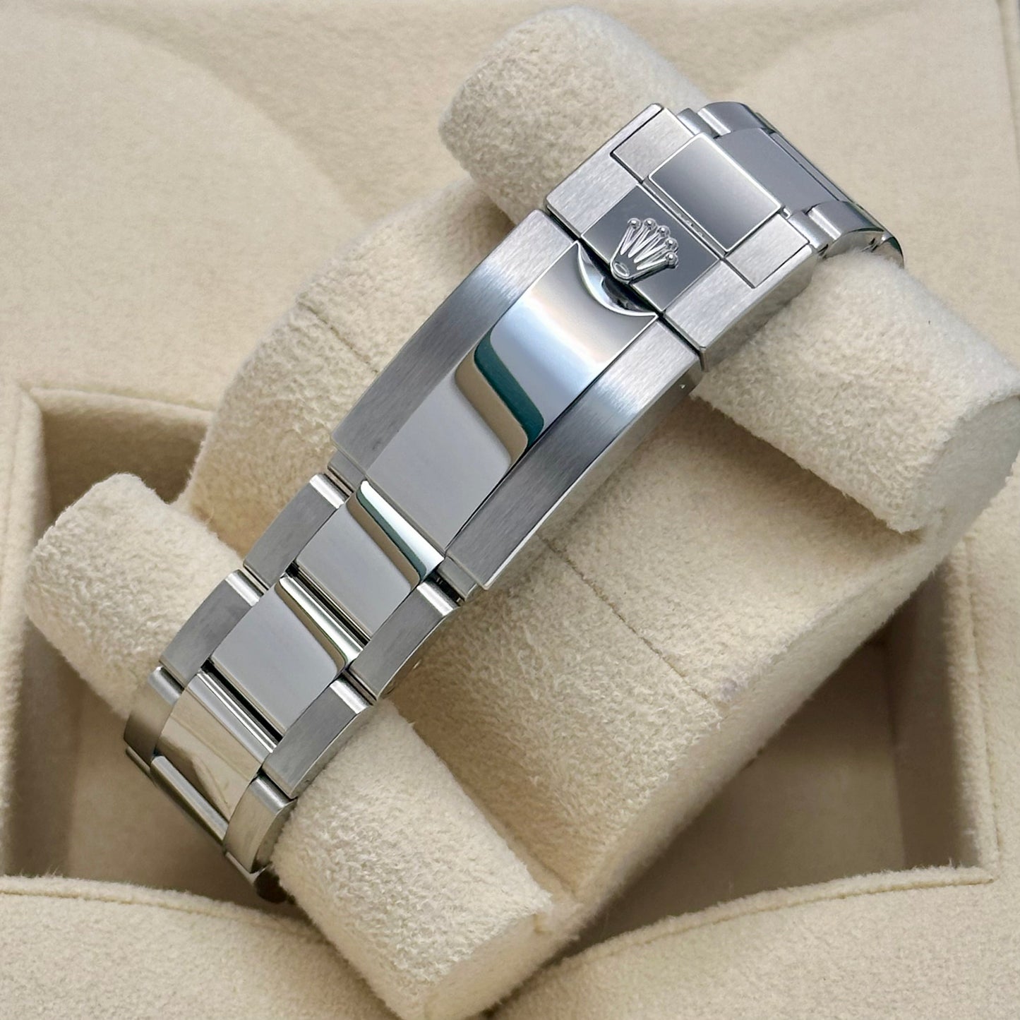 Yacht-Master 40 Platinum Blue Ref 126622 2025