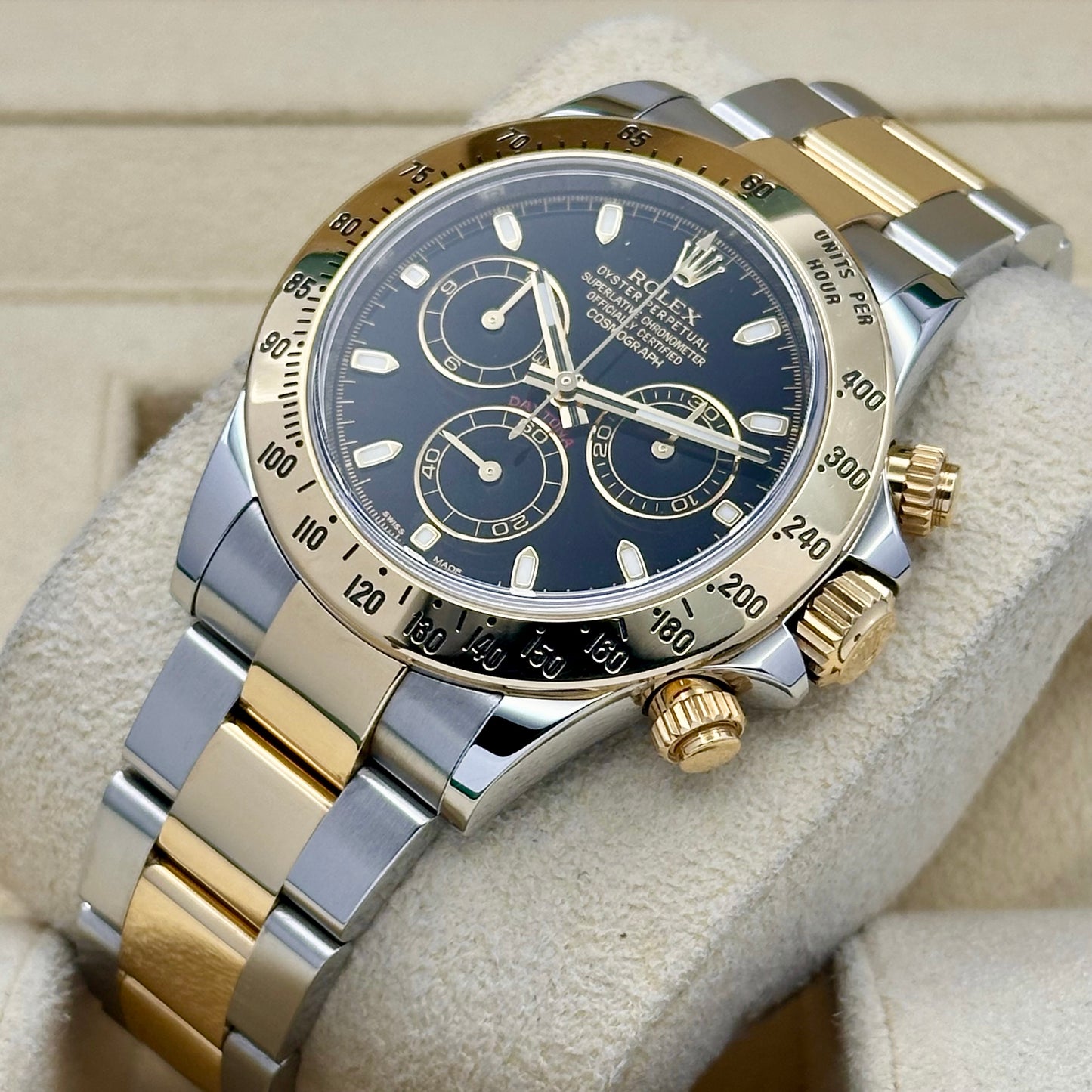 Cosmograph Daytona Black Dial 18K Yellow Gold Ref 116523 2014