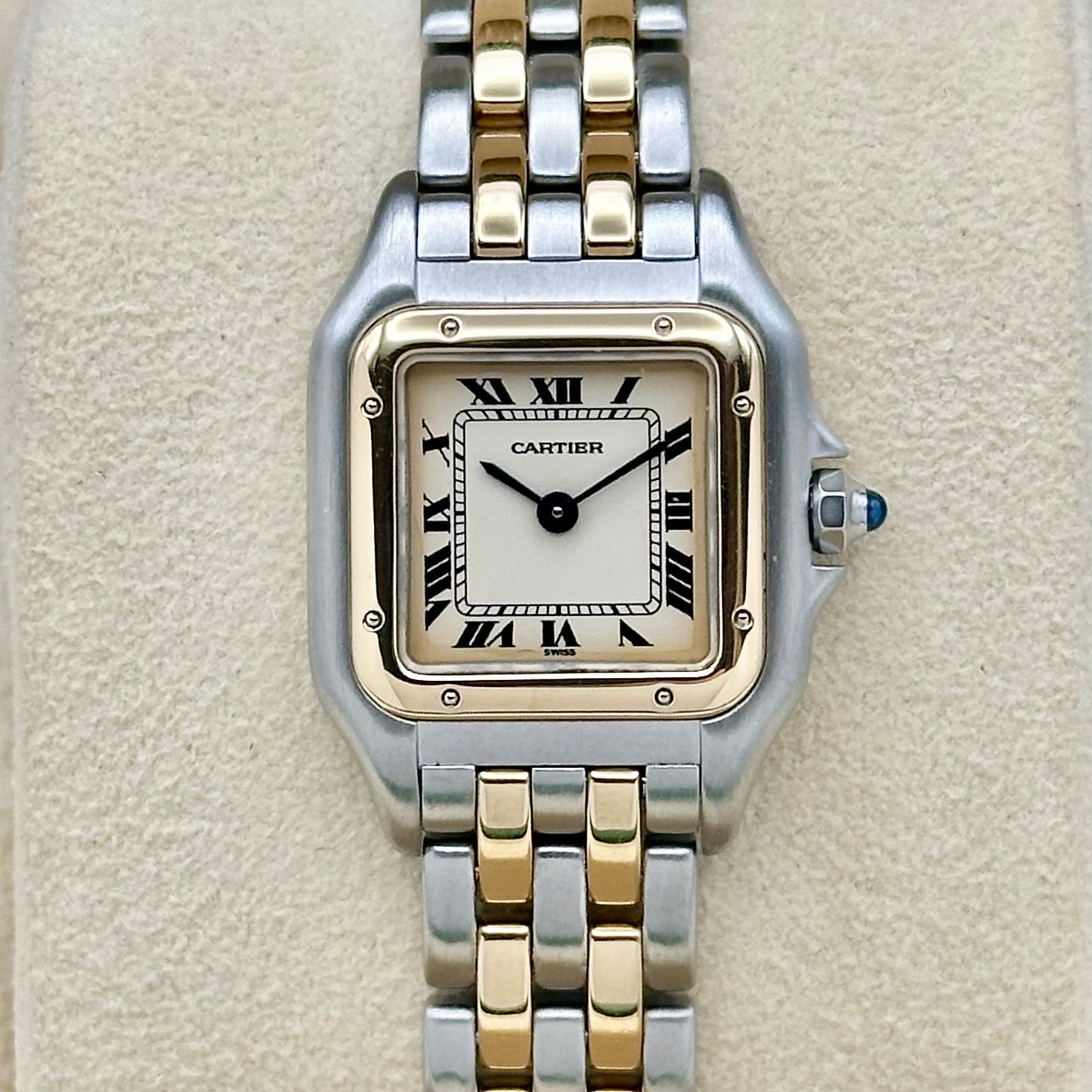 Panthére Small Two Row 18K Yellow Gold White Romans Ref 166921