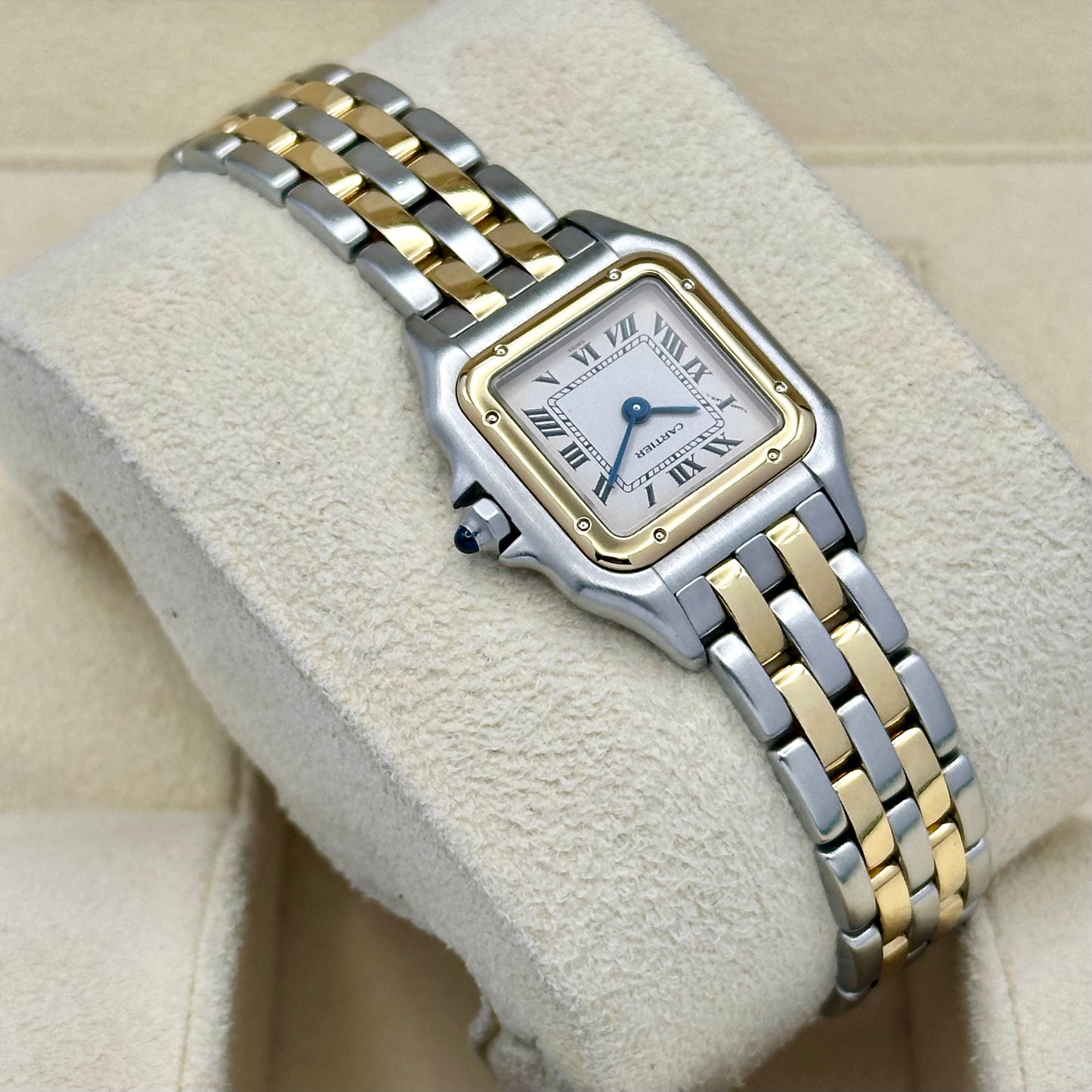 (ON HOLD) Panthére Small Two Row 18K Yellow Gold White Romans Ref 112 000R
