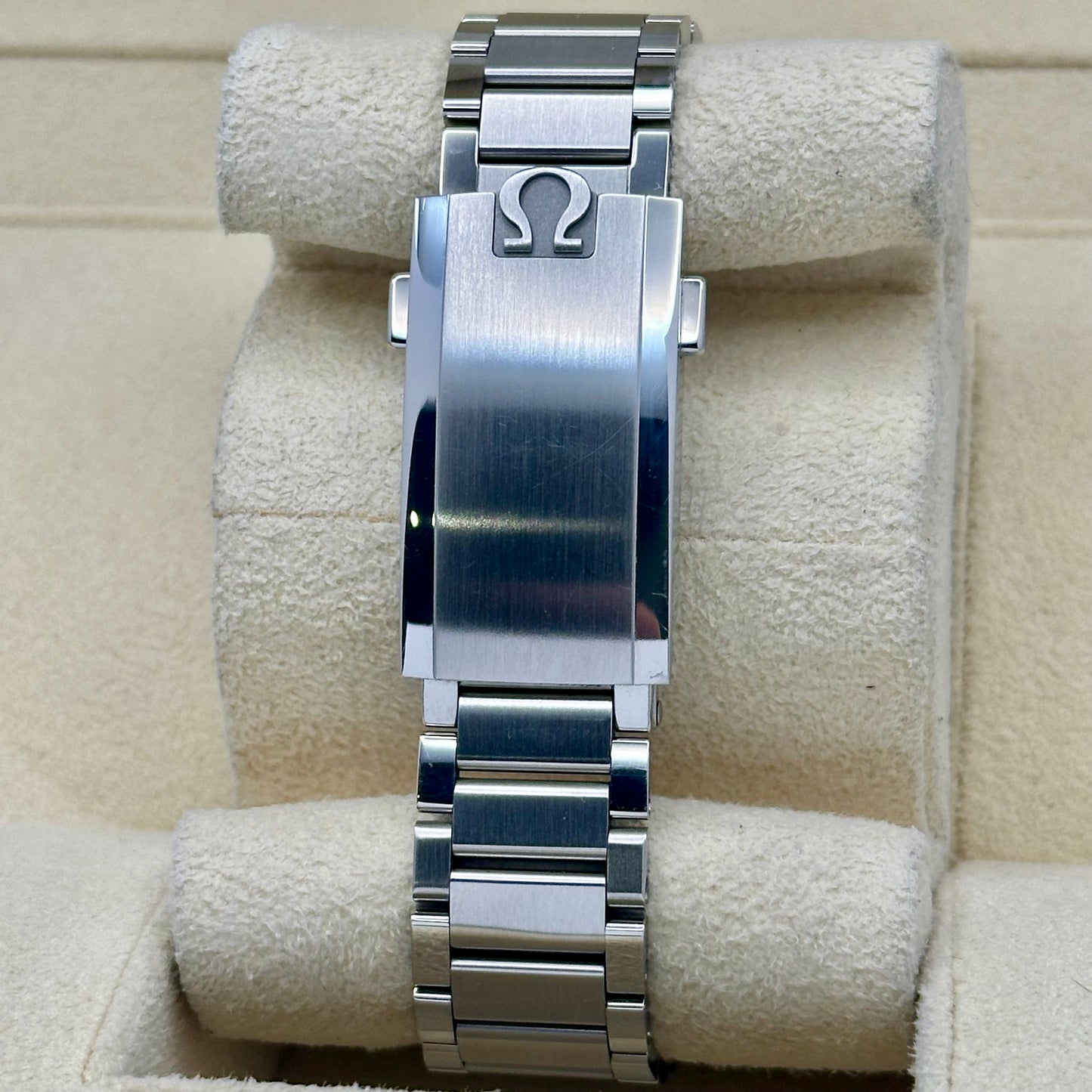 Speedmaster First Omega In Space Ref 
310.30.40.50.06.001 2025