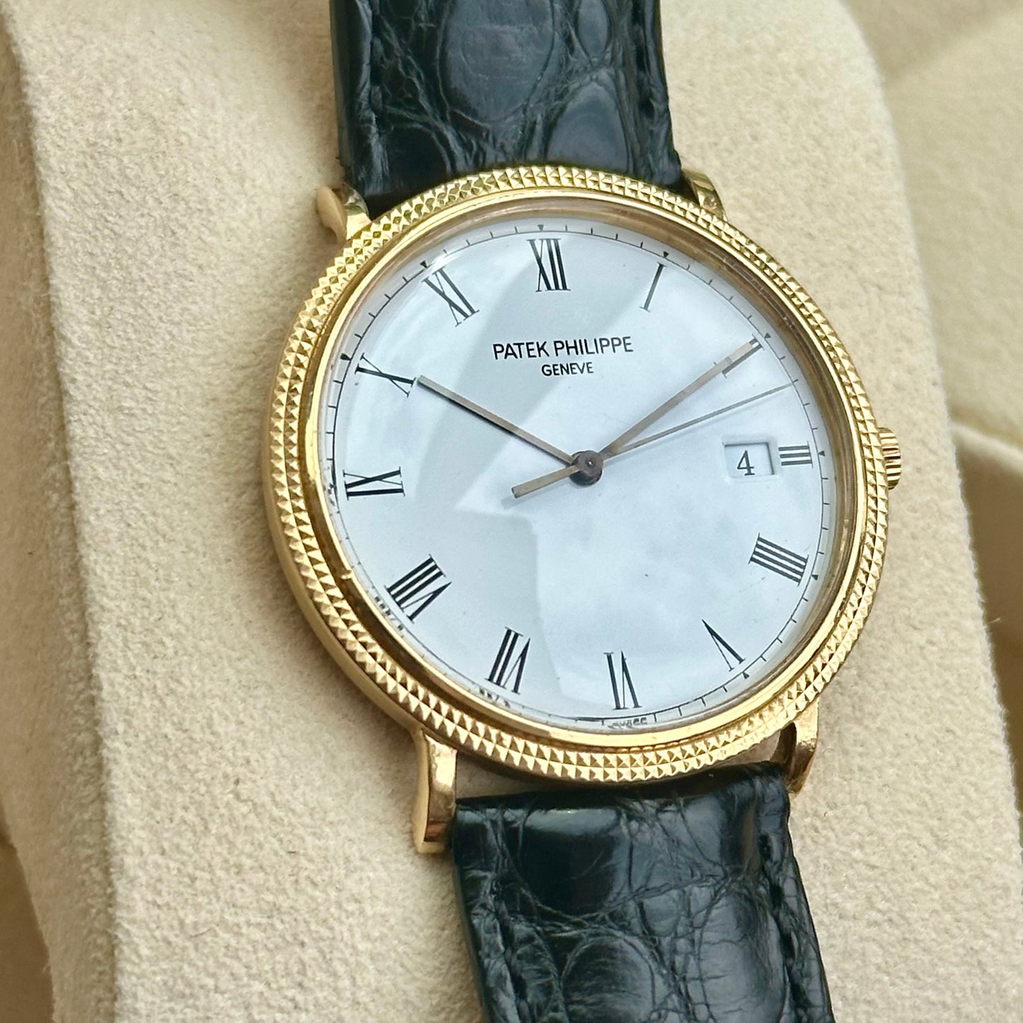 Calatrava 18K Yellow Gold Ref 3944